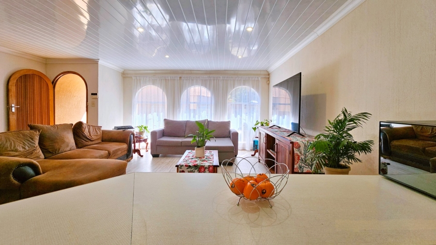 2 Bedroom Property for Sale in Heuwelsig Free State